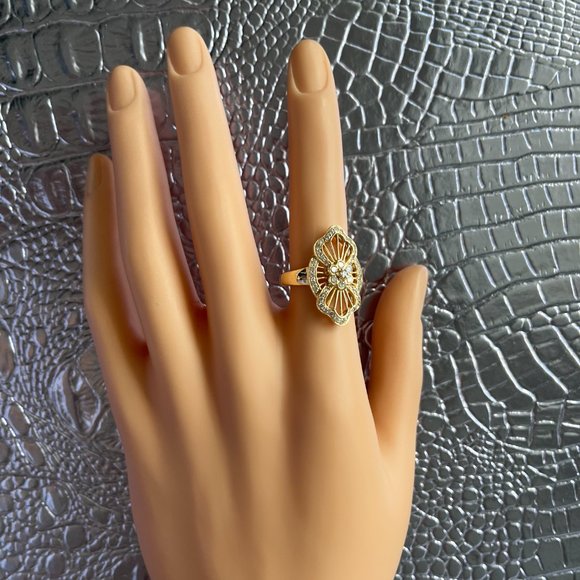 Diamond Ring - Picture 4 of 16